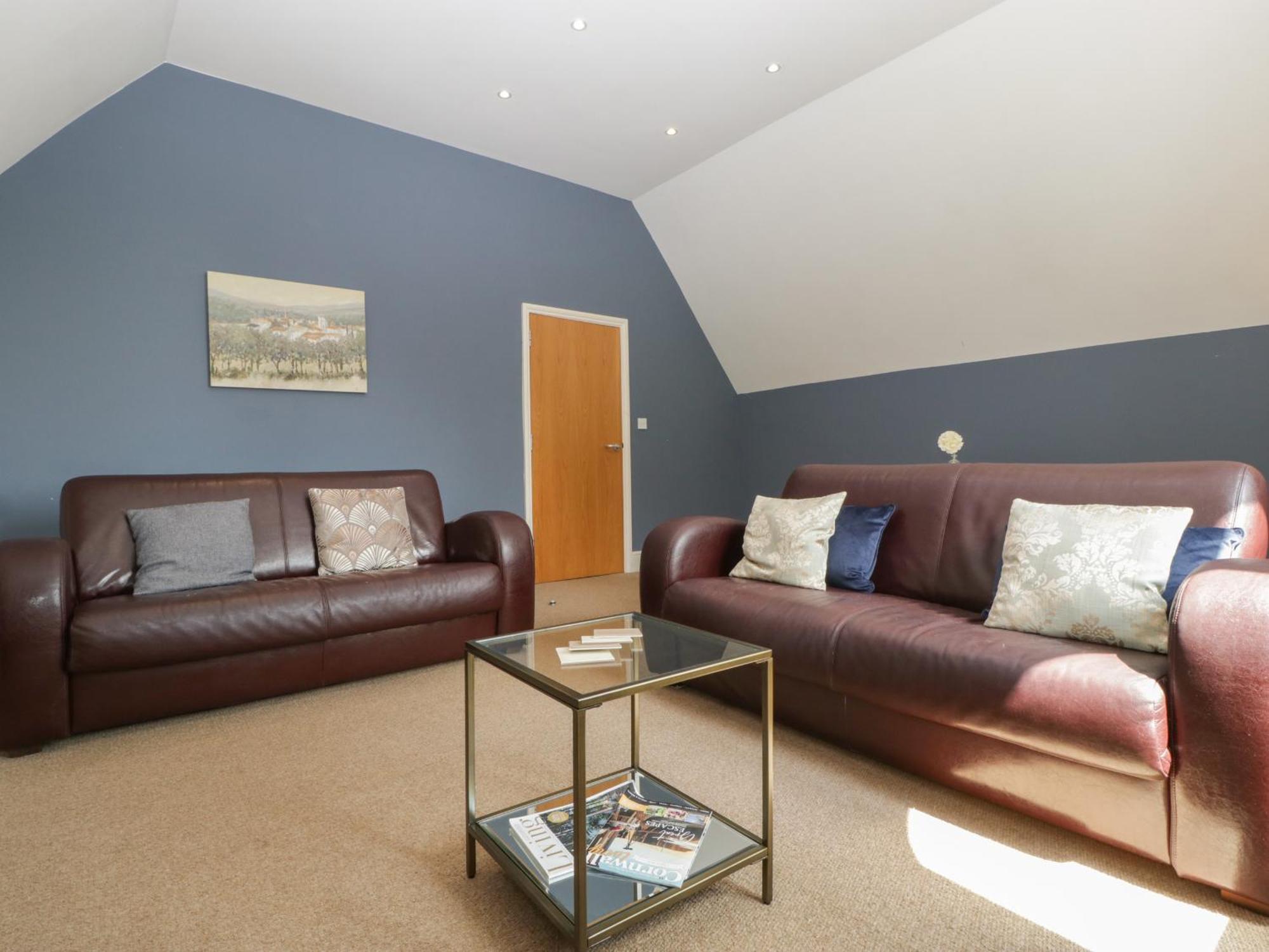 Amazing View Apartment Malvern Wells Exterior photo